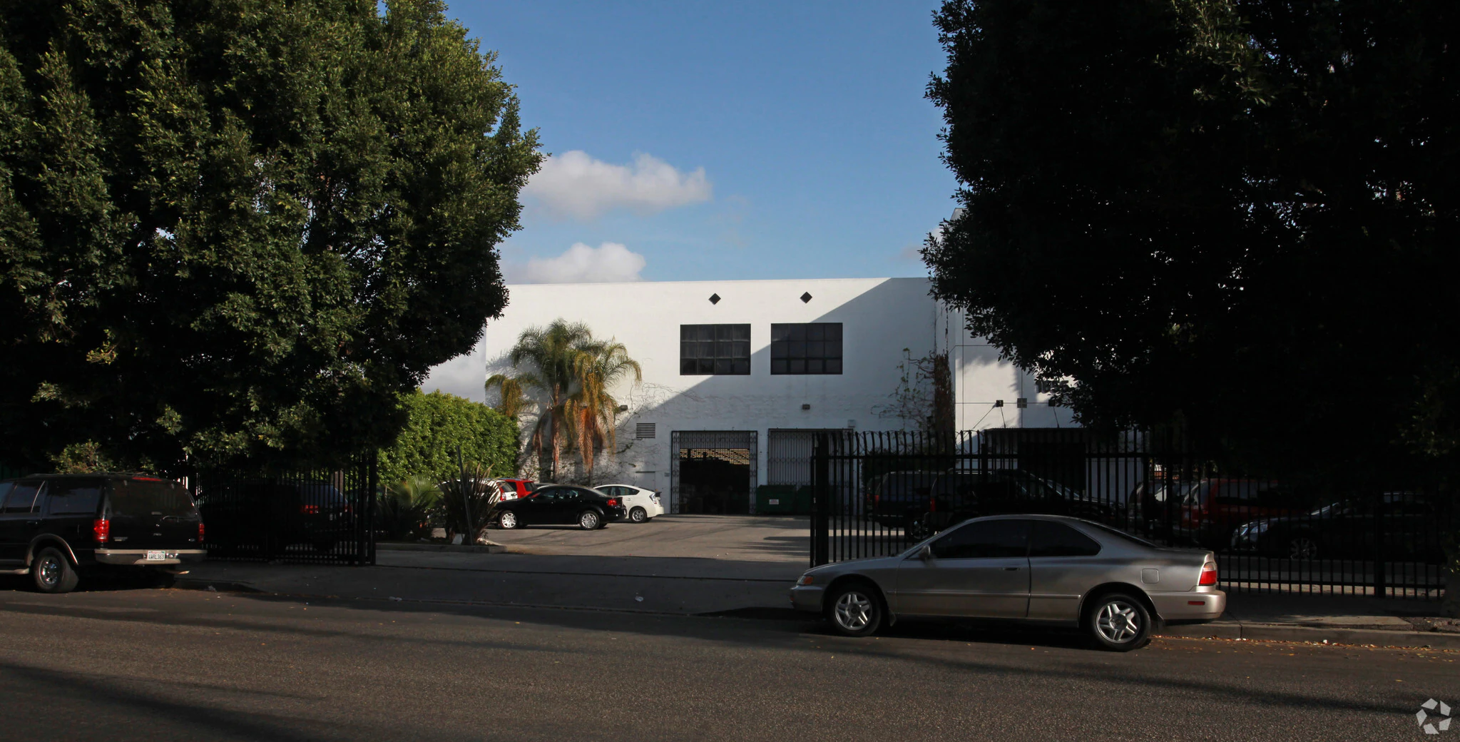 1655-E-14th-St-Los-Angeles-CA-Building-Photo-3-LargeHighDefinition